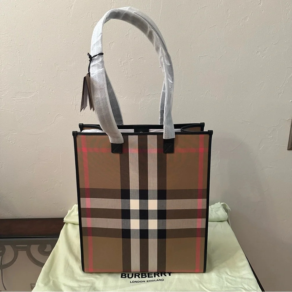 NWT Burberry | Medium NS House Check Book Tote Shoulder Bag W/ Dustbag $1,350